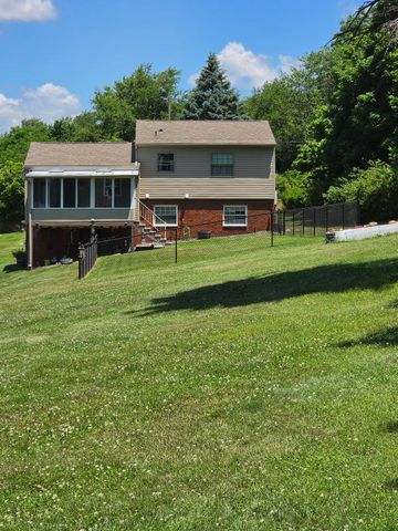 40 Linden Rd, North Strabane, PA 15317