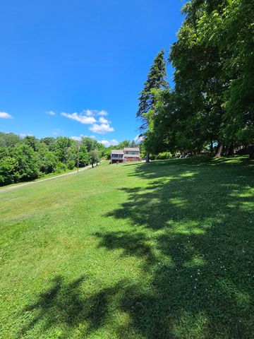 40 Linden Rd, North Strabane, PA 15317