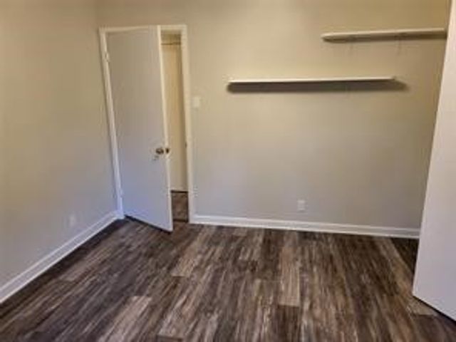 5728 Rockhill Road, Fort Worth, TX 76112