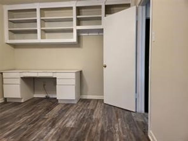 5728 Rockhill Road, Fort Worth, TX 76112