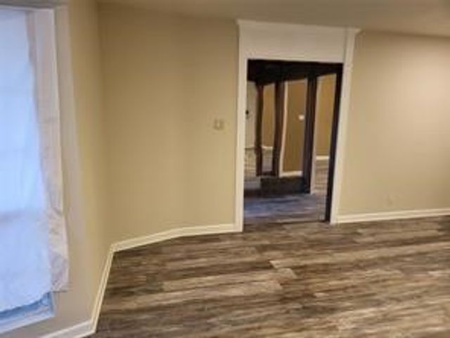 5728 Rockhill Road, Fort Worth, TX 76112