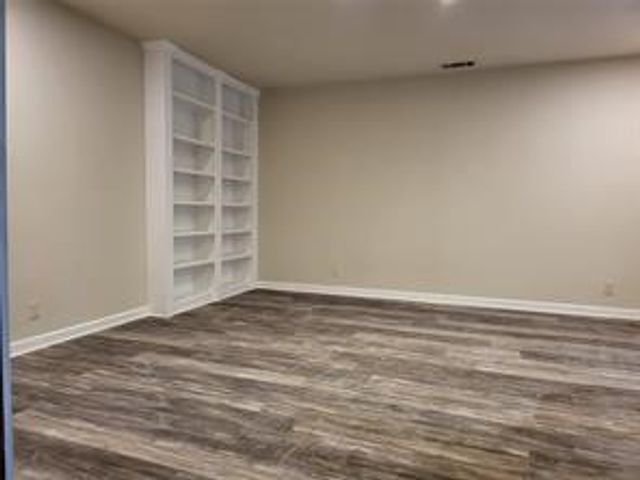 5728 Rockhill Road, Fort Worth, TX 76112