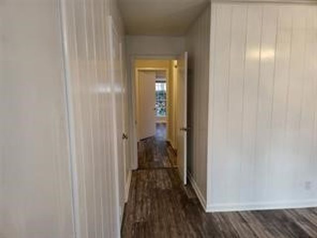 5728 Rockhill Road, Fort Worth, TX 76112