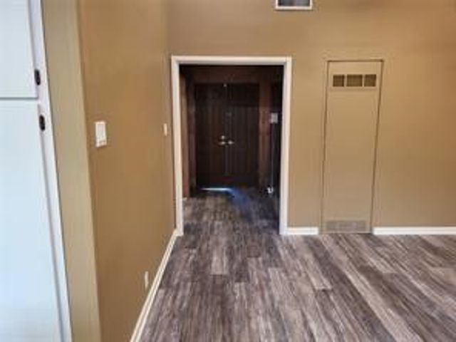 5728 Rockhill Road, Fort Worth, TX 76112