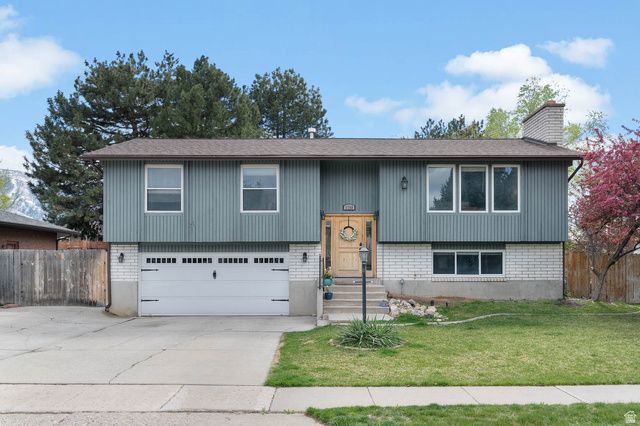 1758 E ABBEDALE LN, Sandy, UT 84092