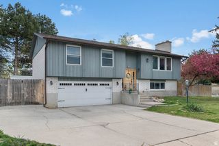 1758 E ABBEDALE LN, Sandy, UT 84092
