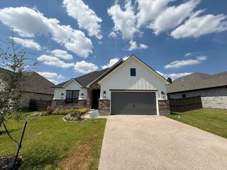 5008 Booth Falls Trail, Bryan, TX 77802