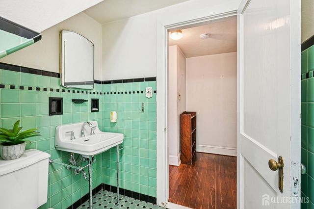 644 Parkway Avenue, Ewing, NJ 08618