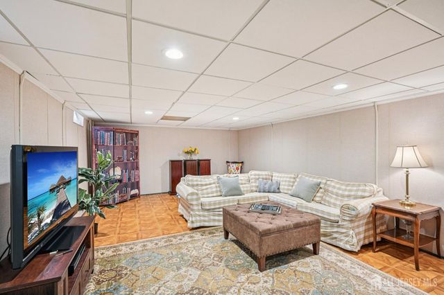 644 Parkway Avenue, Ewing, NJ 08618