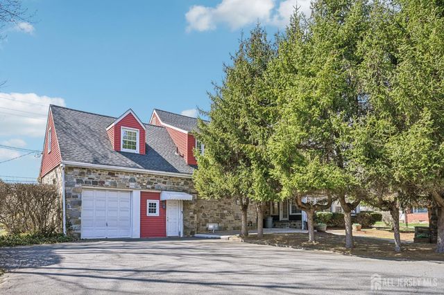 644 Parkway Avenue, Ewing, NJ 08618