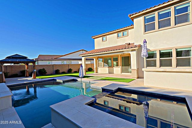 7453 W MAYA Way, Peoria, AZ 85383