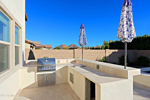 7453 W MAYA Way, Peoria, AZ 85383