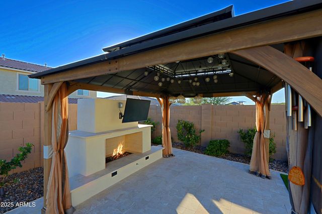 7453 W MAYA Way, Peoria, AZ 85383