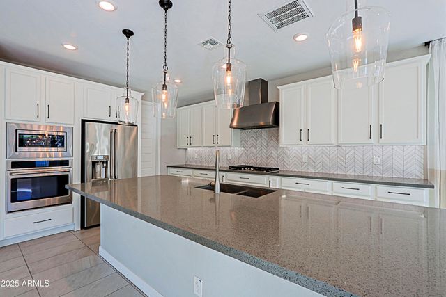 7453 W MAYA Way, Peoria, AZ 85383