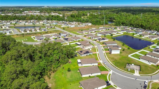 525 VISTA VILLAGES BLVD, Davenport, FL 33896