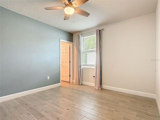 525 VISTA VILLAGES BLVD, Davenport, FL 33896