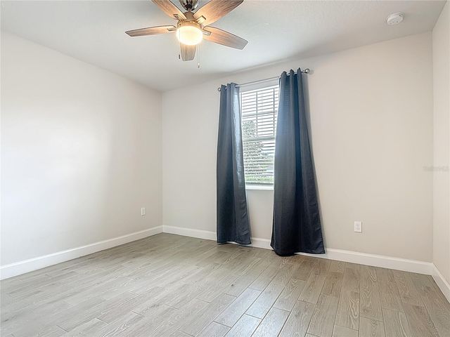 525 VISTA VILLAGES BLVD, Davenport, FL 33896