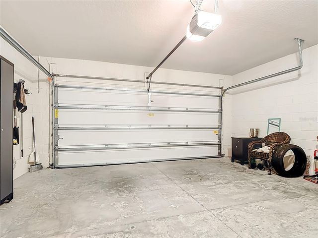 525 VISTA VILLAGES BLVD, Davenport, FL 33896