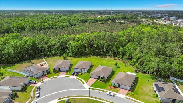 525 VISTA VILLAGES BLVD, Davenport, FL 33896