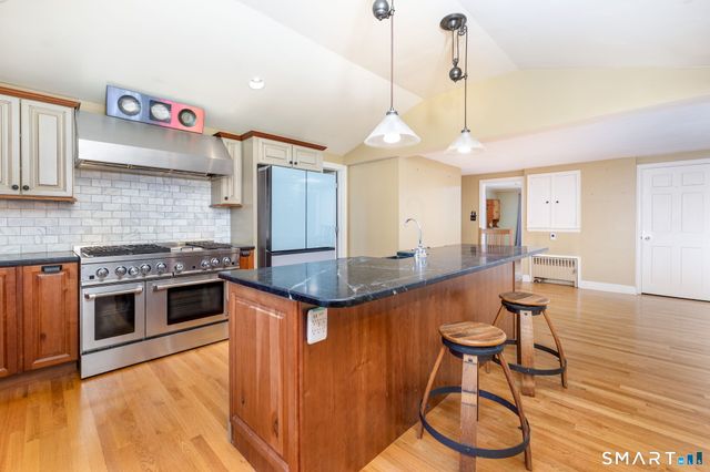 106 Hartland Terrace, Berlin, CT 06037