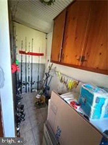 1686 LOCUST GROVE RD, Topping, VA 23169