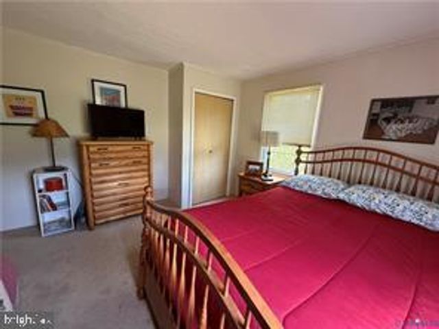 1686 LOCUST GROVE RD, Topping, VA 23169