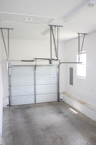 72 Sandstone Ct, Mcminnville, TN 37110