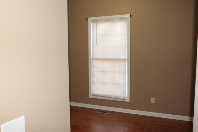 72 Sandstone Ct, Mcminnville, TN 37110