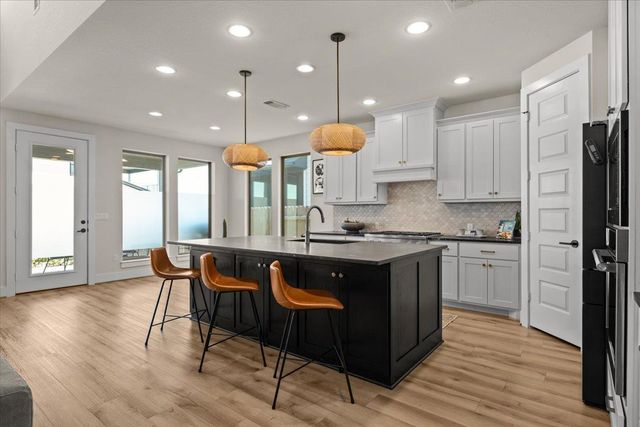 9300 Flatbush DR, Austin, TX 78744