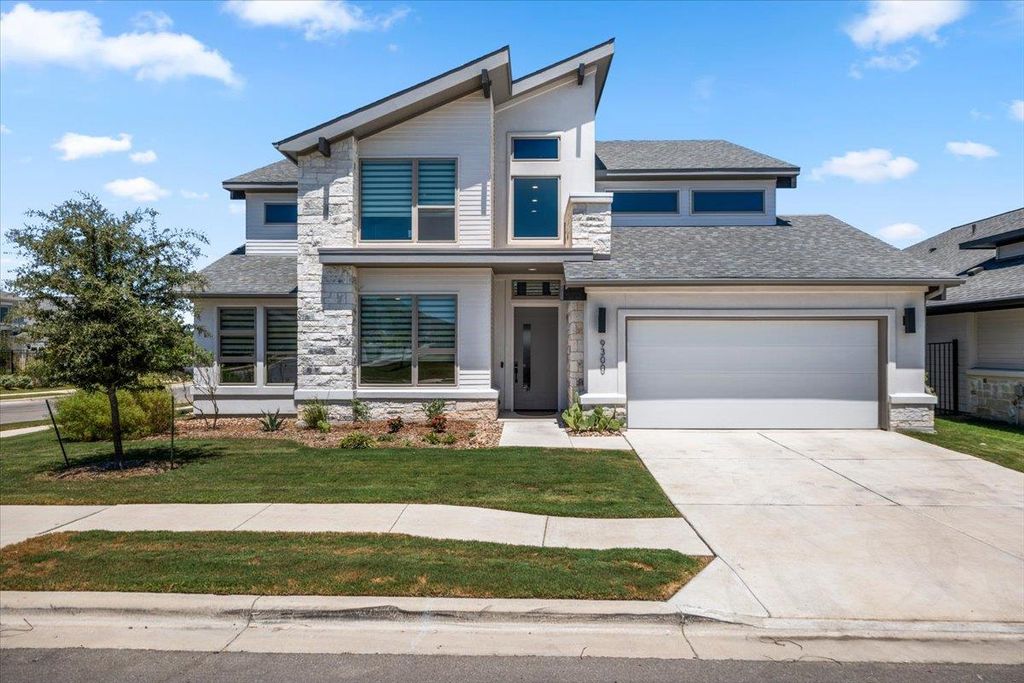 9300 Flatbush DR, Austin, TX 78744