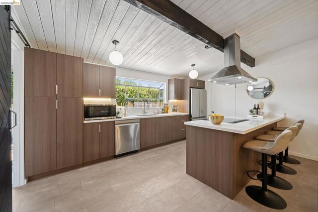 4100 Phoenix St, Concord, CA 94521