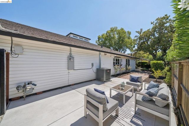 4100 Phoenix St, Concord, CA 94521