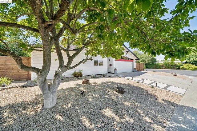 4100 Phoenix St, Concord, CA 94521