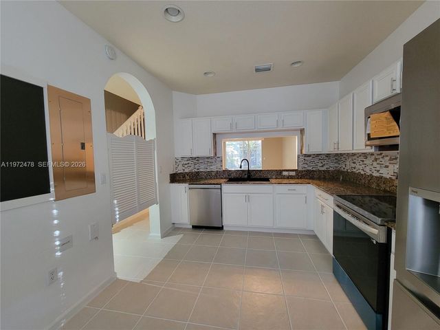 2761 SW 82nd Ave 102, Miramar, FL 33025