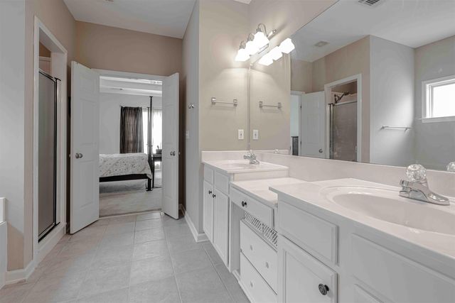 9816 OLDHAM DR, Cordova, TN 38016