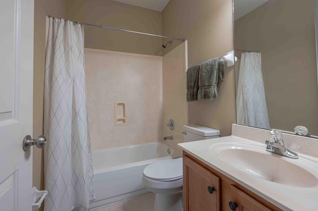 9816 OLDHAM DR, Cordova, TN 38016