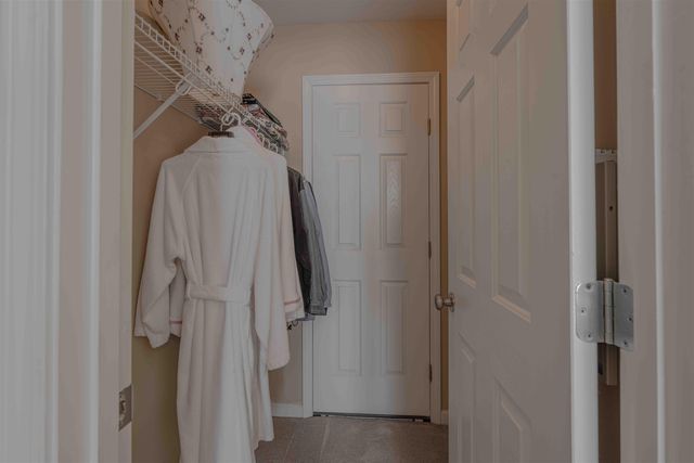 9816 OLDHAM DR, Cordova, TN 38016