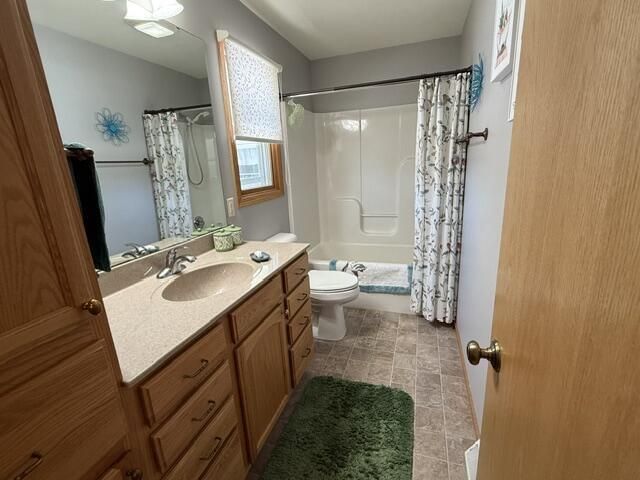204 Wollet DRIVE, Fort Atkinson, WI 53538