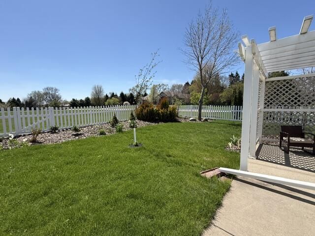 204 Wollet DRIVE, Fort Atkinson, WI 53538