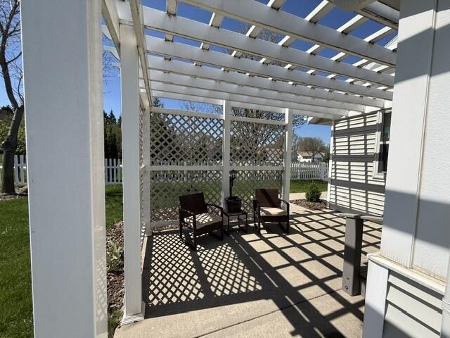 204 Wollet DRIVE, Fort Atkinson, WI 53538