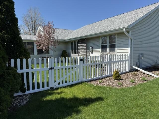 204 Wollet DRIVE, Fort Atkinson, WI 53538