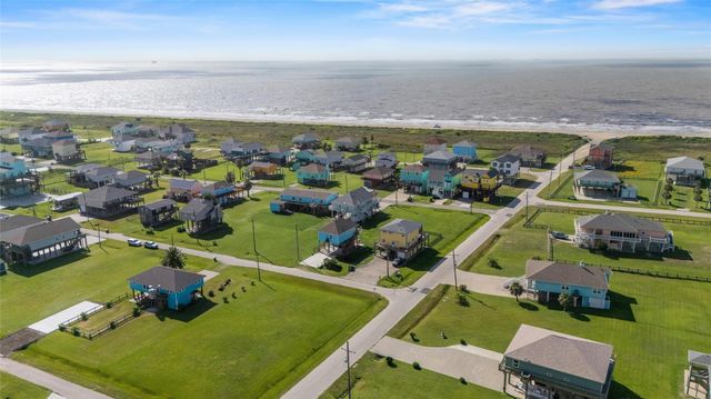 110 S Verdia Drive, Crystal Beach, TX 77650