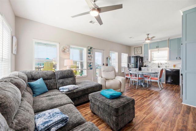 110 S Verdia Drive, Crystal Beach, TX 77650