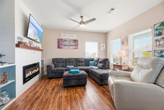 110 S Verdia Drive, Crystal Beach, TX 77650