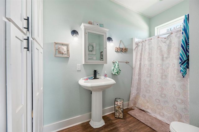 110 S Verdia Drive, Crystal Beach, TX 77650