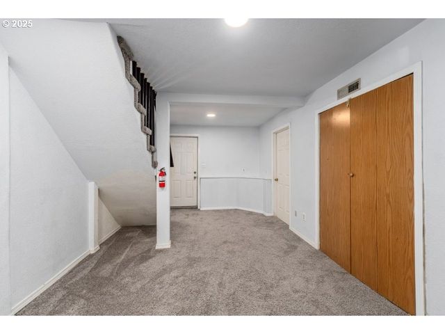 1235 Se BOOTH Ave, Roseburg, OR 97470