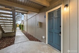 1700 Lake Park Drive SW #8, Tumwater, WA 98512