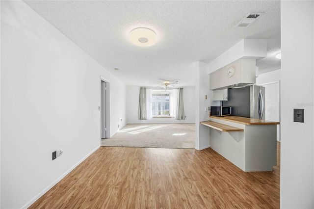 80 CIRCLEWOOD DRIVE A3-3, Venice, FL 34293