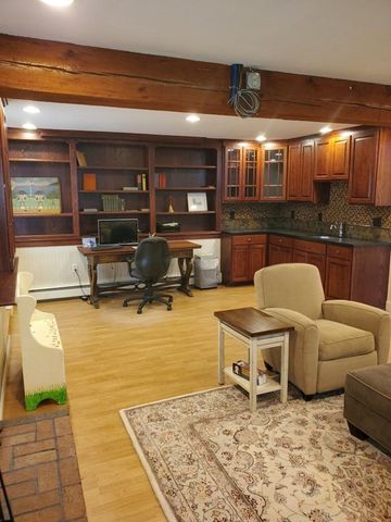 27 Ferncroft Rd, Tewksbury, MA 01876