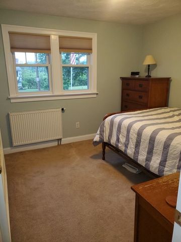 27 Ferncroft Rd, Tewksbury, MA 01876